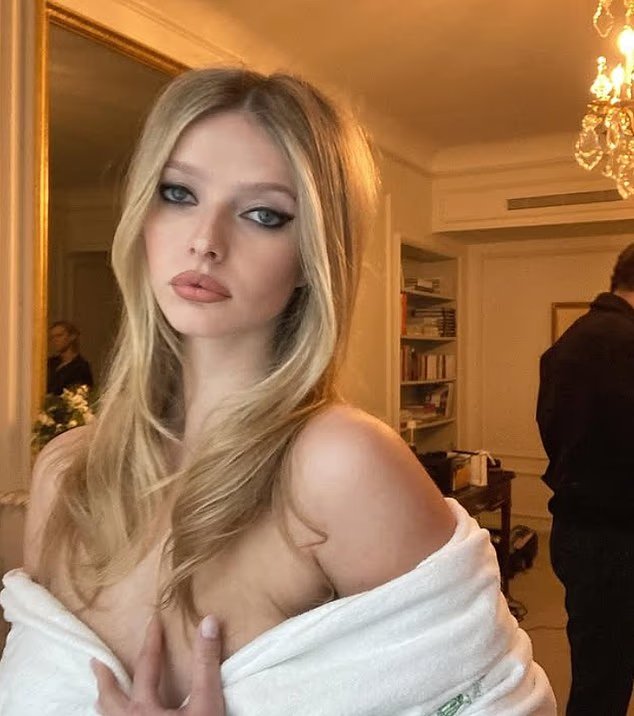 Apple Martin, 21 ans, suit les traces de sa mère