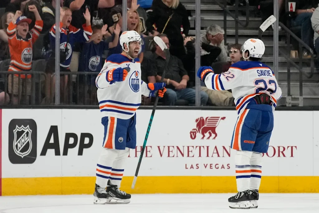 Bouchard marque en prolongation, Oilers 4-3 Golden Knights