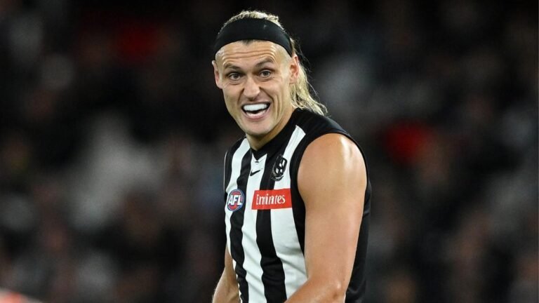 Collingwood 'decepcionado' Darcy Moore arriesgó cuatro semanas de lesiones en