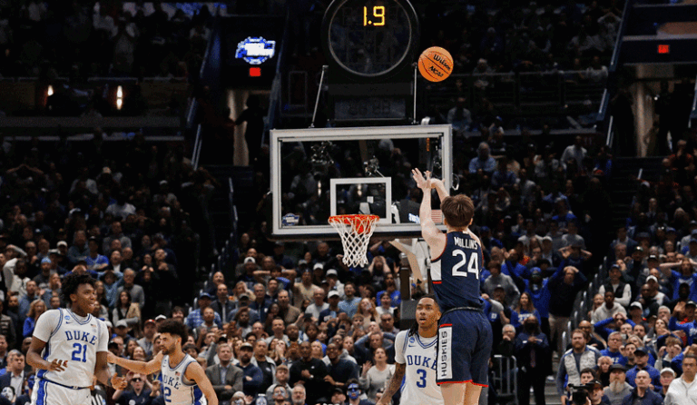 Cotes Madness de mars 2026 : UConn bat Duke dans un