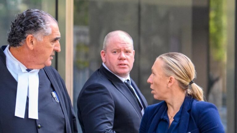 El exjugador de la AFL Nick Stevens ha sido encerrado