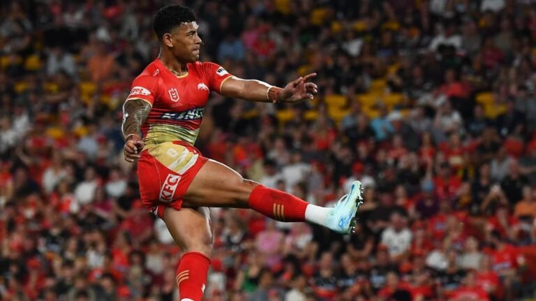 El extremo de los Stromland Dolphins, Jamen Issako, reemplazará a