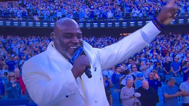 Fury en tant que chanteur de gospel interprète « le