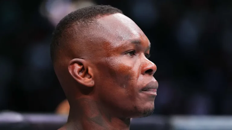 Israel Adesanya comprend mieux que quiconque la brutalité des jeux