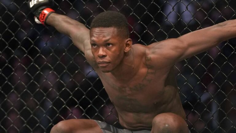 Israel Adesanya espère écrire sa propre histoire à l'UFC Seattle