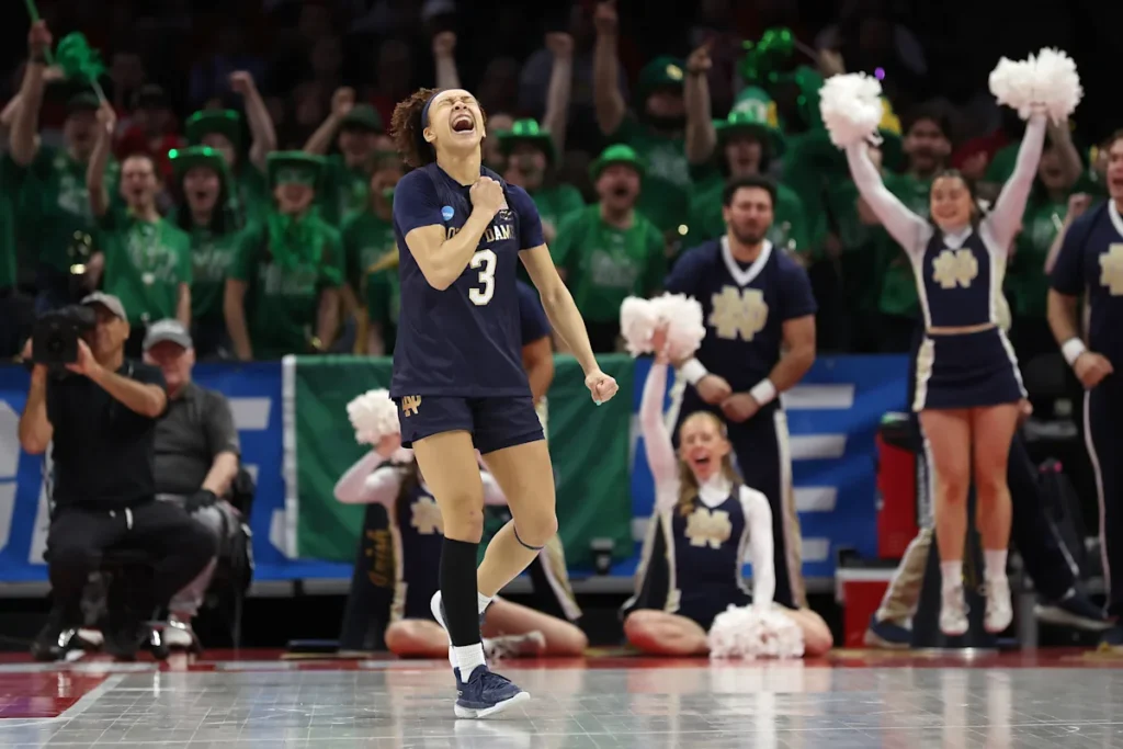 La star de Notre Dame, Hannah Hidalgo, établit le record