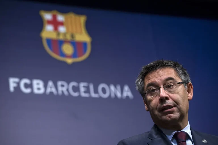 L'ancien président de Barcelone brise le silence sur le départ