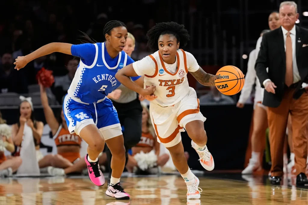 Le Texas bat le Kentucky 76-54 pour accéder à l'Elite