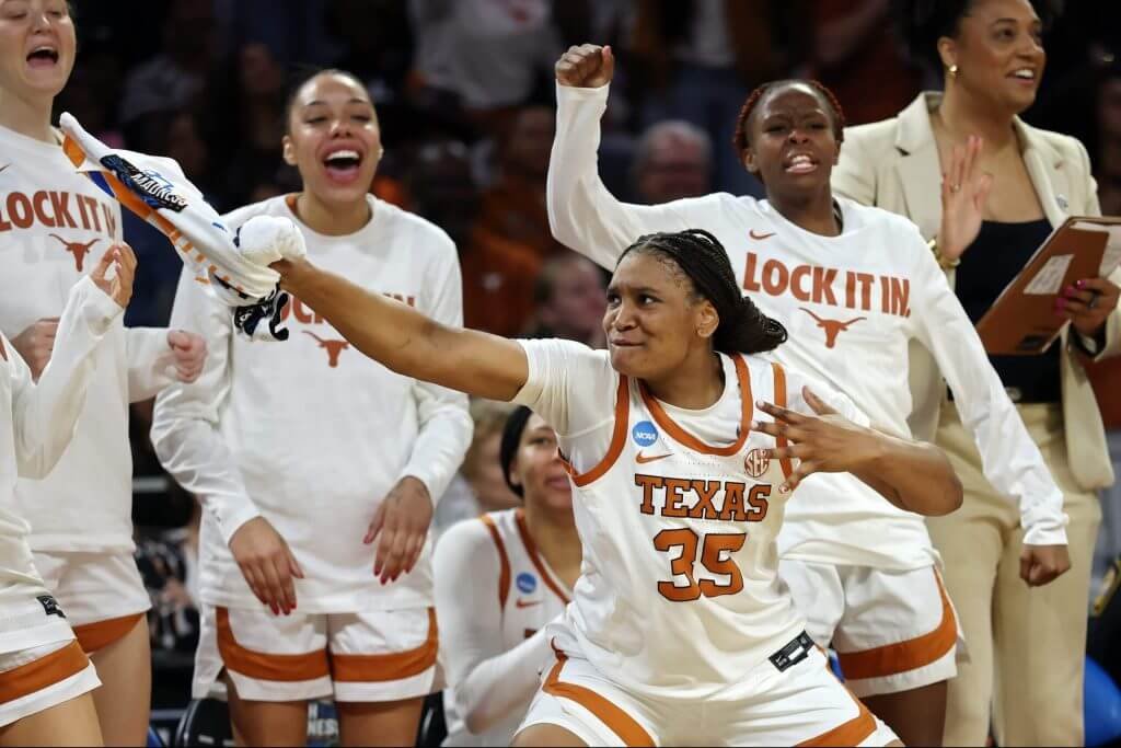 Le Texas bat le Michigan et revient au Final Four