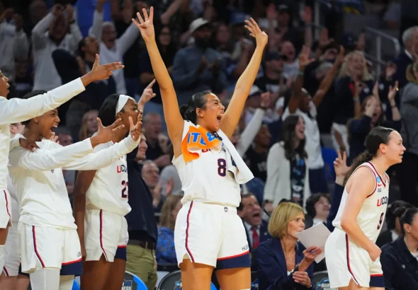 Les femmes d'UConn ont battu Notre Dame 70-52 pour se