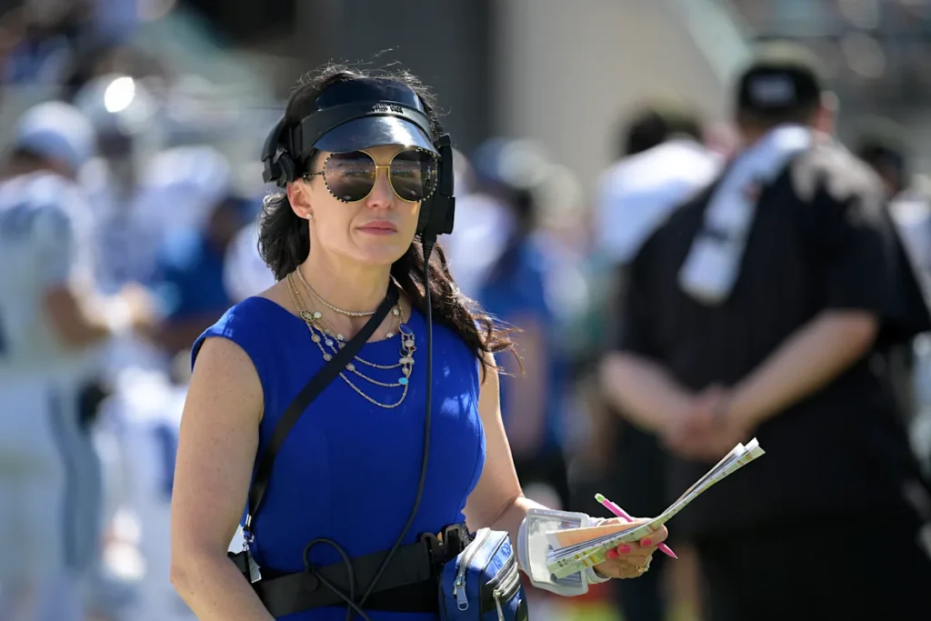 Les propriétaires de la NFL, Robert Kraft et Carlie Irsay-Gordon,