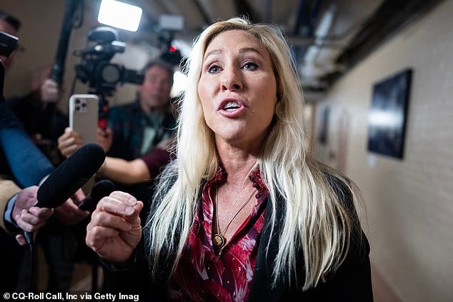Marjorie Taylor Greene critique Fox News pour avoir affirmé que