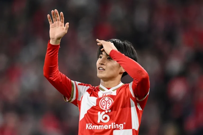 Mayence recrute le milieu de terrain japonais en prêt permanent