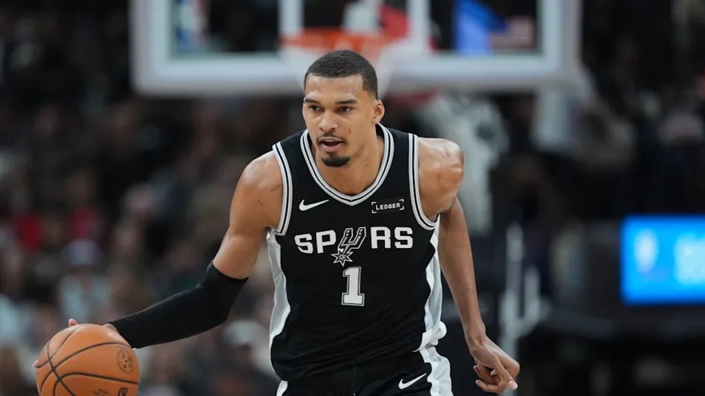 Où regarder San Antonio Spurs contre Milwaukee Bucks : diffusion