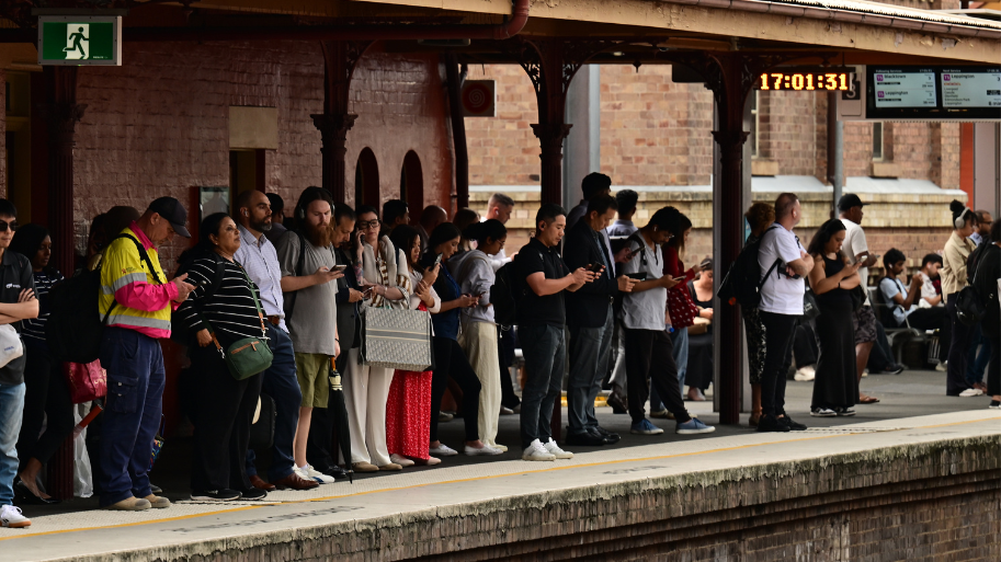 Retrasos en los trenes para los viajeros de Sydney debido