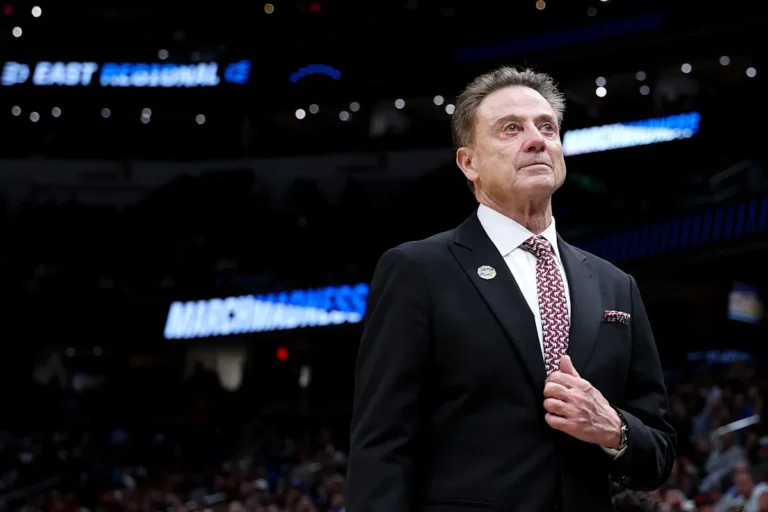 Rick Pitino aurait signé un nouveau contrat avec l'Université St.