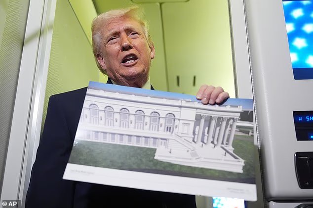 Trump a ordonné l'arrêt de toute construction dans sa fastueuse