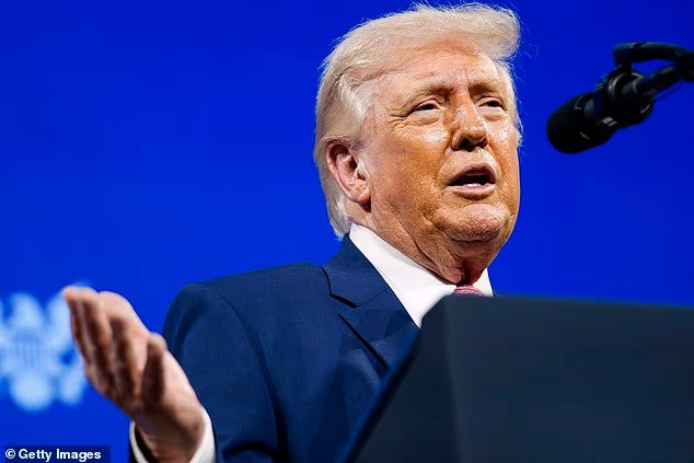 Trump laisse échapper que "Cuba est le SUIVANT" après les