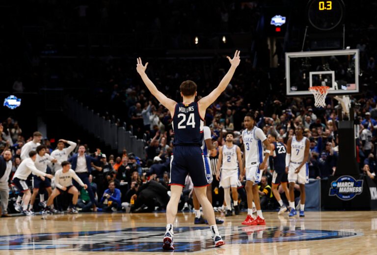 UConn réalise un retour épique pour atteindre le Final Four