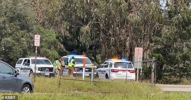 Un véhicule suspect déclenche un barrage routier sur une base