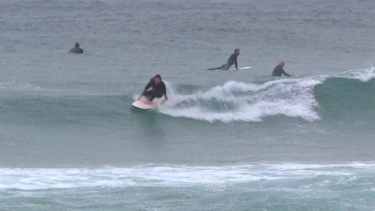 Una peligrosa tormenta costera traerá olas de 10 metros y