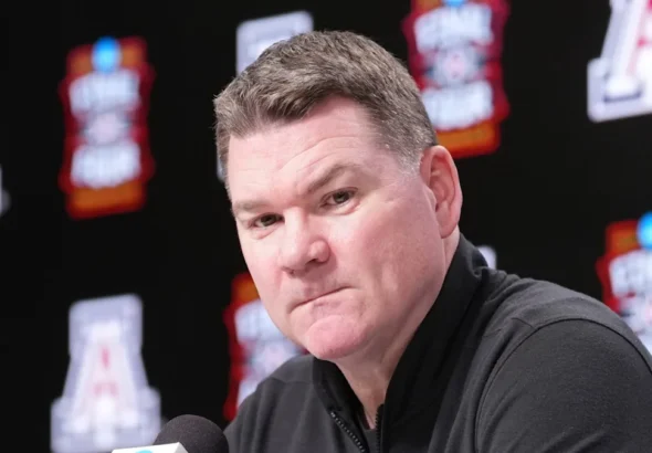 Tommy Lloyd de l'Arizona accepte une prolongation, candidat potentiel pour