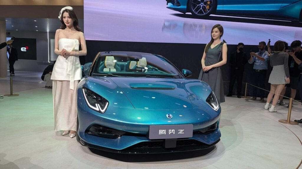 2026 BYD Denza Z Convertible revelado como rival del Porsche