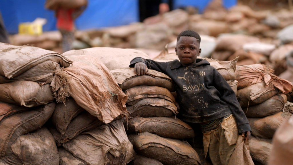 7 NOTICIAS Enfoque: Los secretos sucios que impulsan el futuro