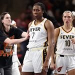 Aaliyah Boston, coéquipière d'Indiana Fever, accepte le contrat WNBA le