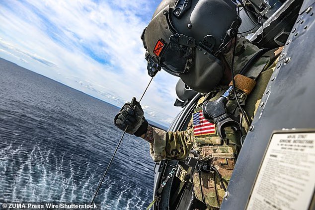 Alors que les Iraniens se rapprochaient, une unité d'élite des