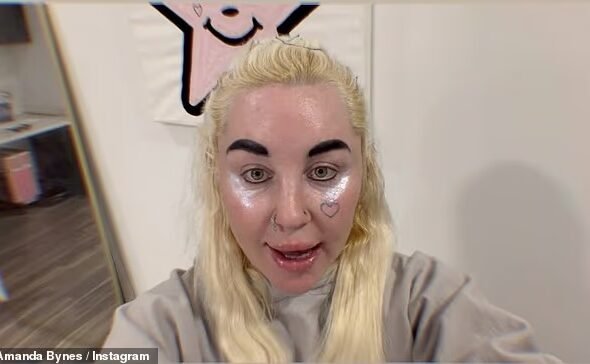 Amanda Bynes annonce la sortie du nouveau morceau électronique Girlfriend