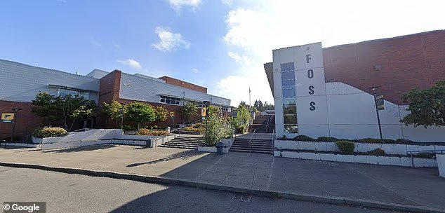 Au moins cinq personnes ont été hospitalisées dans un état