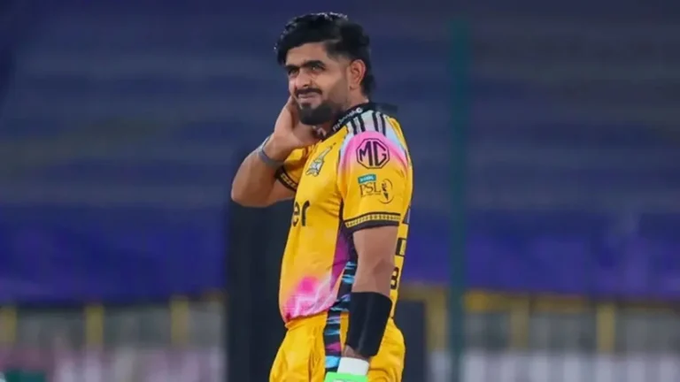 Babar Azam « lancé » par le fils d'un an