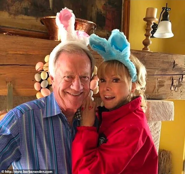 Barbara Eden, 94 ans, prouve qu'elle est toujours une bombe