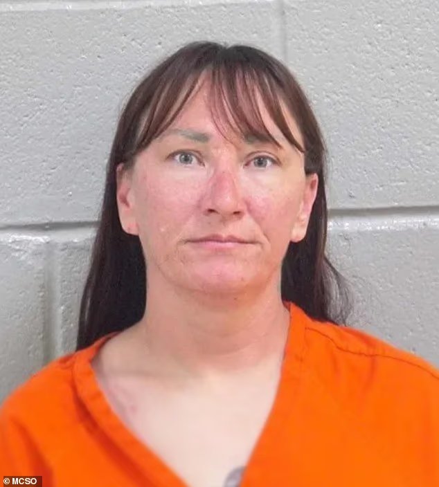 "Bébé Jessica" McClure arrêtée pour VIOLENCE DOMESTIQUE 39 ans après