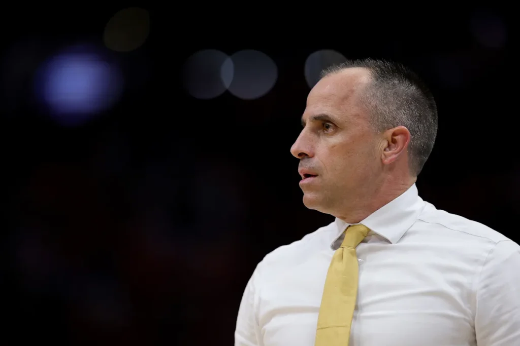 Beth Goetz de l'Iowa State travaille à la re-signature de