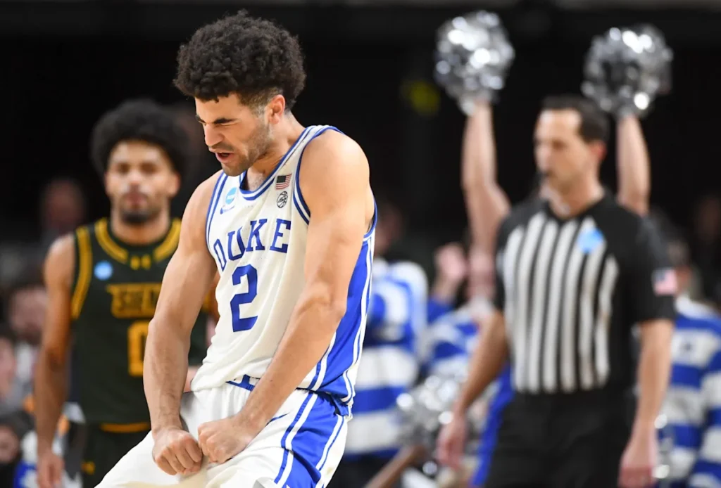 Caiden Boozer revient à Duke pour la deuxième saison