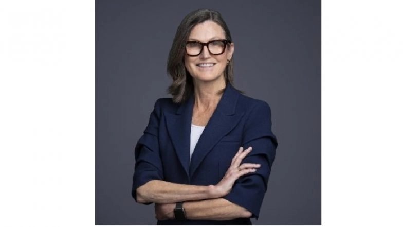 Cathie Wood, PDG d'ARK Invest, parie sur AI avec 55