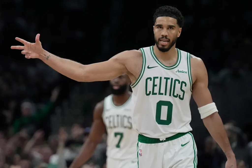 Celtics Jayson Tatum s'exprime sur le match 1 contre les