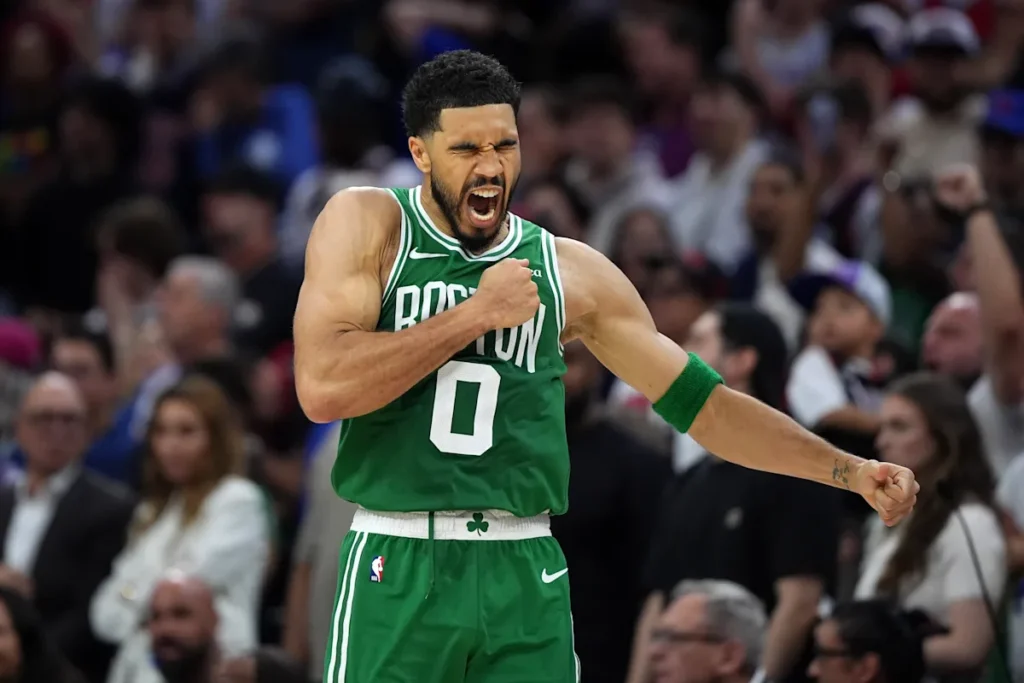 Celtics contre 76ers à retenir : Jayson Tatum draine le