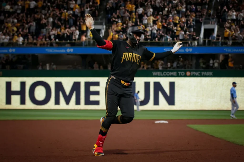 Chandler brille dans « Les Buccaneers battent les Rays » ; L'impressionnant bris