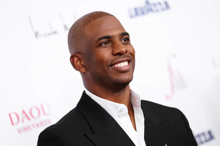 Chris Paul danse sur la tombe des Clippers avec un