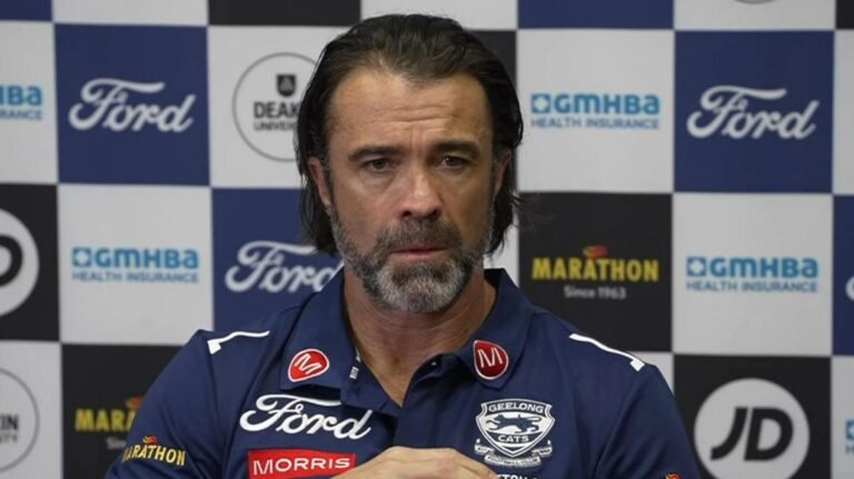 Chris Scott no logró aclarar la situación que rodea al