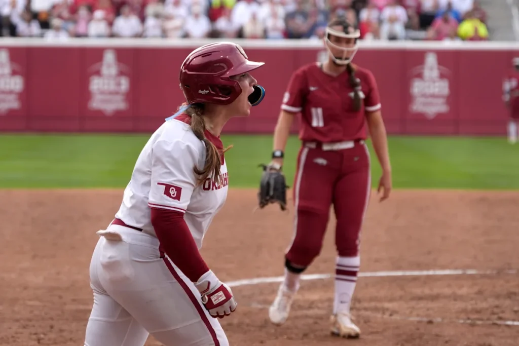 Classement Super 16 College Softball : OU reste n°1 avec