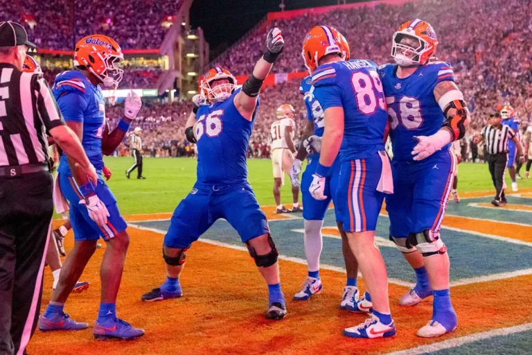 Comparatif des joueurs pro des Chargers OL Jake Slaughter