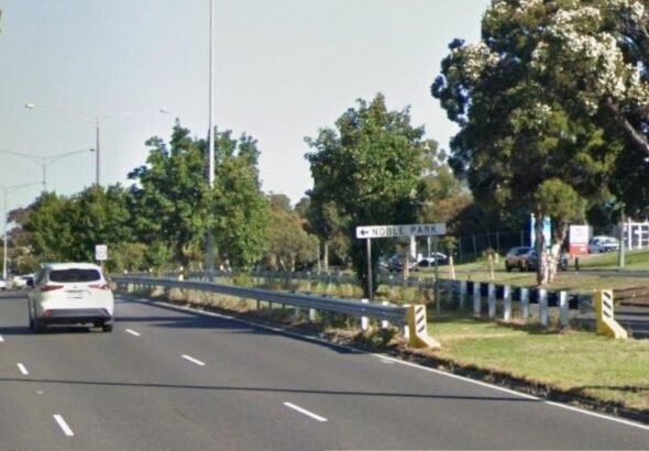 Conductor muere y pasajero hospitalizado tras accidente en Princes Hwy