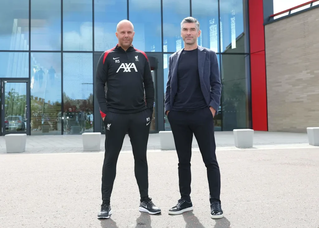 David Ornstein donne les dernières nouvelles sur l'avenir d'Arne Slott,