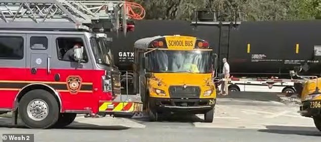 Des cris horrifiés se font entendre après qu'un chauffeur d'autobus