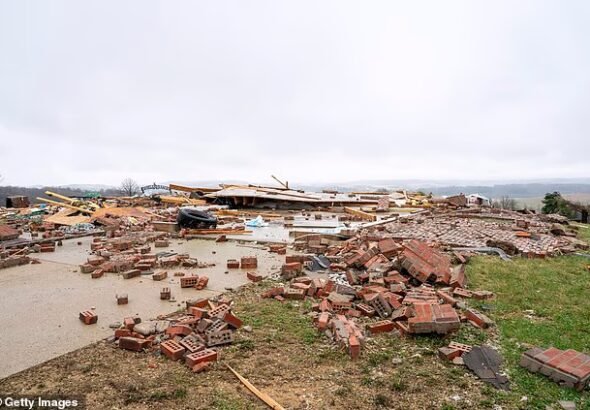 Des tornades « extrêmement dangereuses » ont frappé le Midwest,