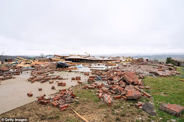 Des tornades « extrêmement dangereuses » ont frappé le Midwest,